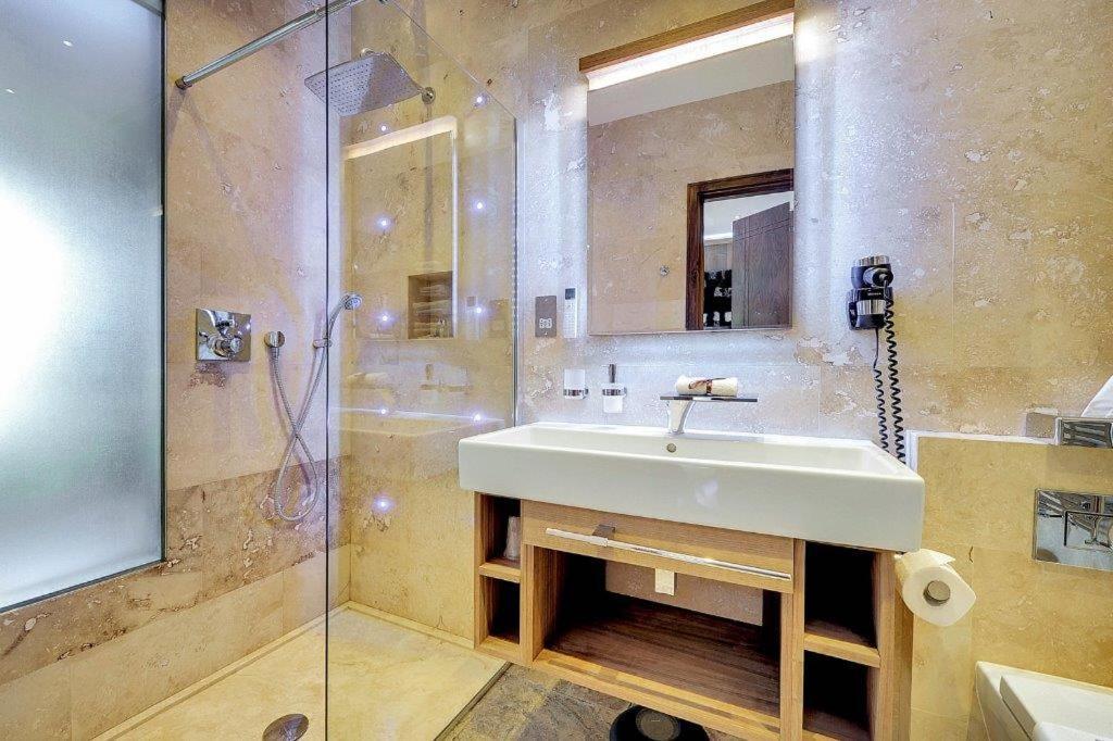 Mala Anglia Deluxe Rooms & Spa 소포트 외부 사진